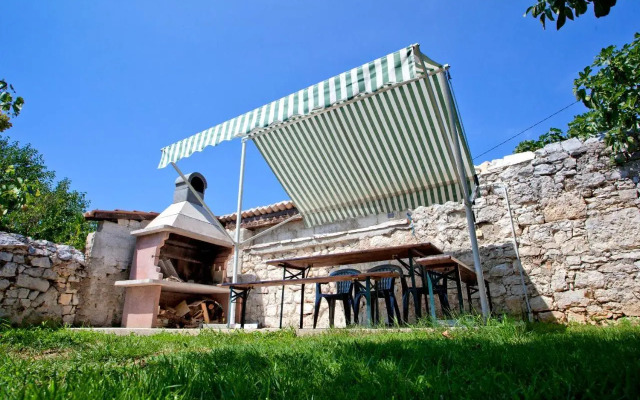 Holiday Home Stancija Becic