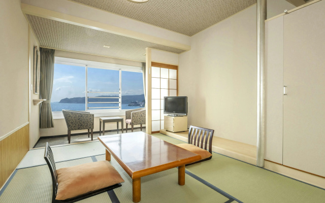 Hotel New Akao – Guest Rooms – Atami