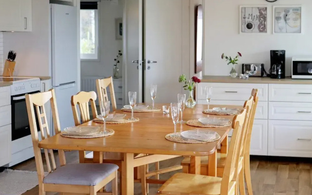 6 Person Holiday Home in Tvaaker-by Traum