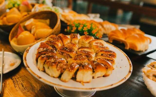 Casa Amarela Executive Hotel