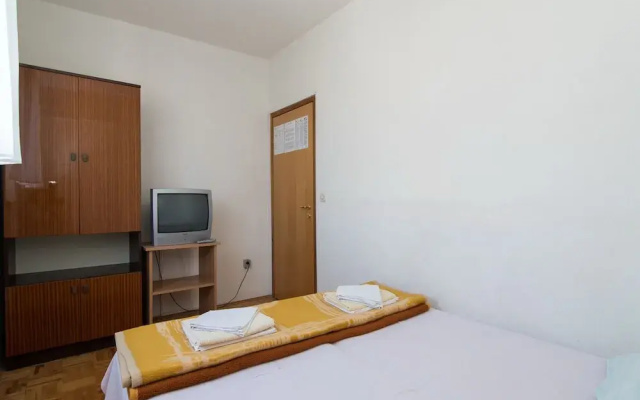 Apartments Pinija - Economy Two Bedroom Apartment With Terrace -