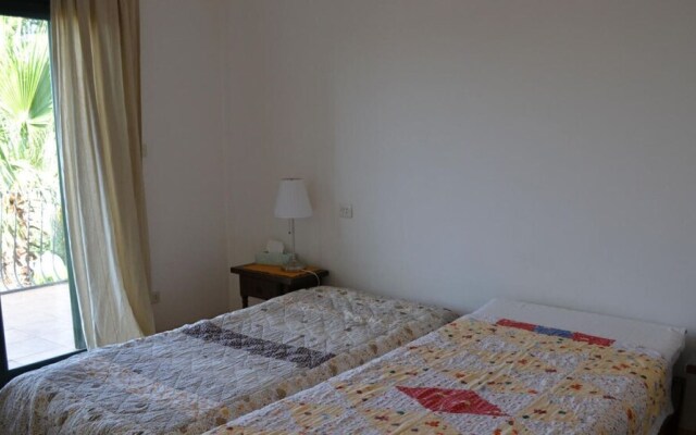 House - 3 Bedrooms with Sea views - 107831