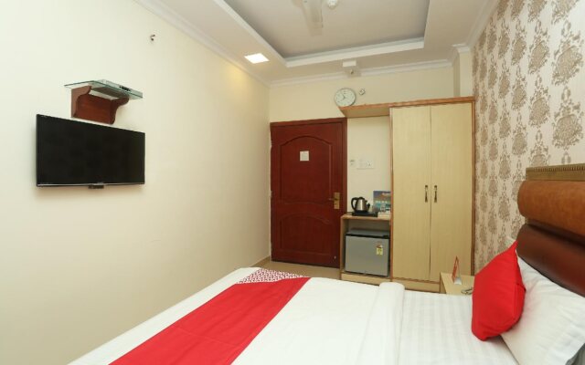 Grest Hotel by OYO Rooms
