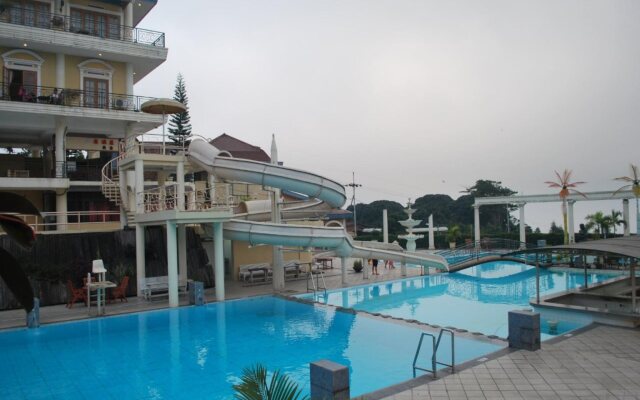 Tretes Raya Hotel