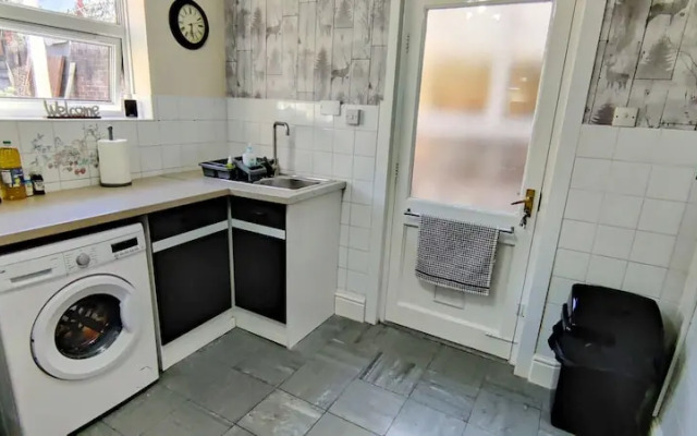 Rhubarb Terrace on the Coast - Sleeps 1-6