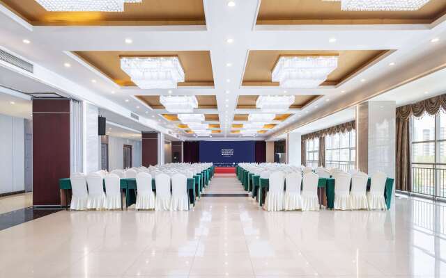 Ramada Linyi North