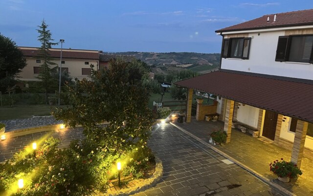 La Vigna di Ranco Ltd Num3353