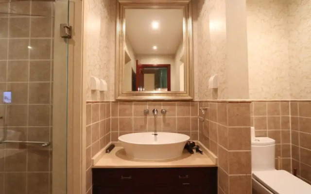 Warm Journey Apartment