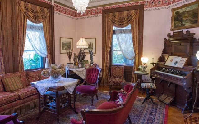 The Gables Bed and Breakfast Philadelphia