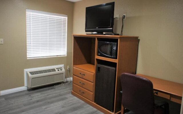 Executive Inn
