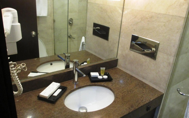Crown Regency Hotel Makati