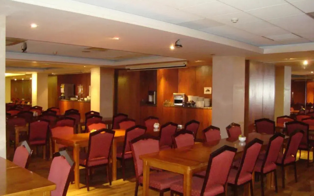 Central Park Hotel