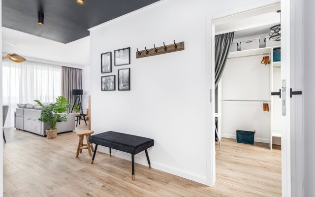 City View Apartment by Renters