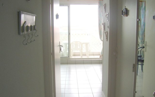 Apartment With one Bedroom in Fouras, With Wonderful sea View, Pool Ac