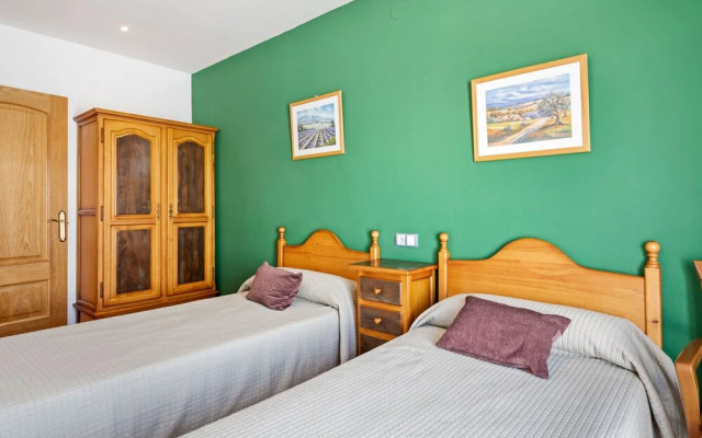 Charming Apartment in Gudar With Terrace