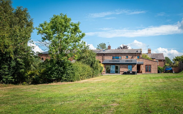 No1 Little Barrow Barns