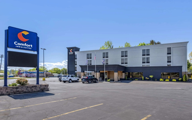 Comfort Inn & Suites Liverpool - Syracuse North
