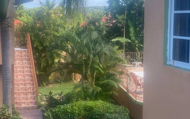 Montego Bay Ironshore  Luxury Studios