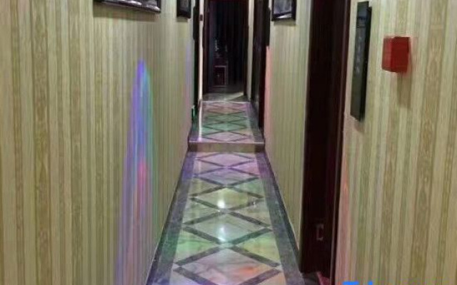 Hefeng Honghong Hotel