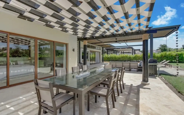 Stylish Newly Built Villa in Cap Cana