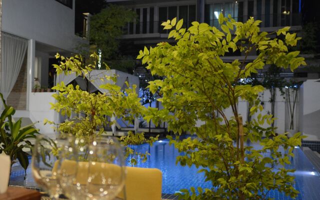 Home Chic Hotel