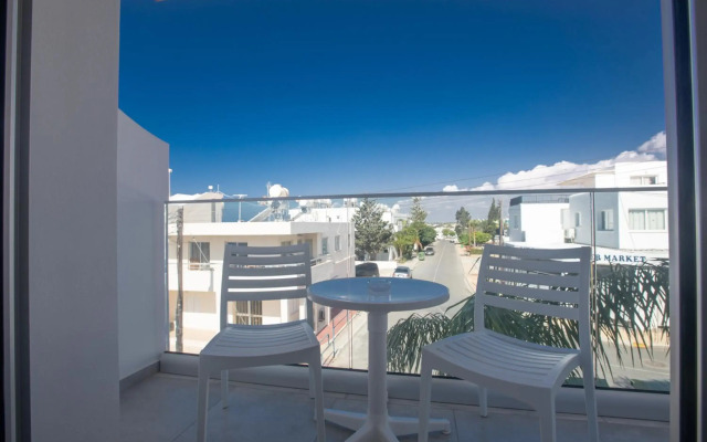 Pavlinia Hotel Apartments