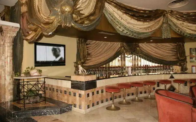 El Hana Palace Caruso Hotels