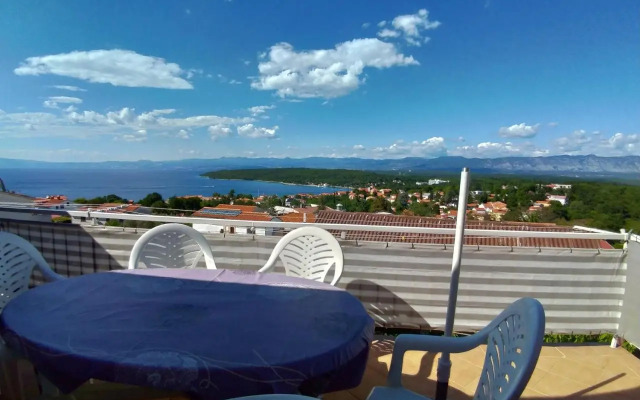 Apartment Njivice 15904b
