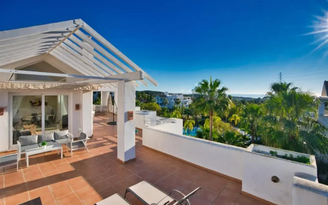 AL-321 Penthouse 3 bedrooms Alcazaba Lagoon