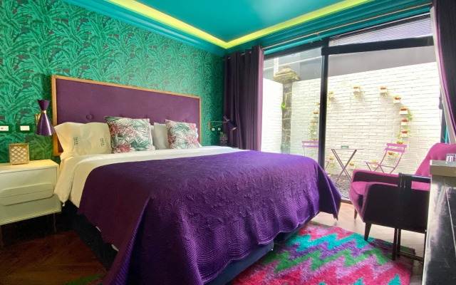 Pug Seal Polanco Anatole France