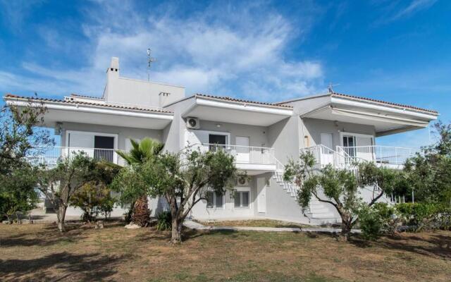 Family Maisonette with Pool #3