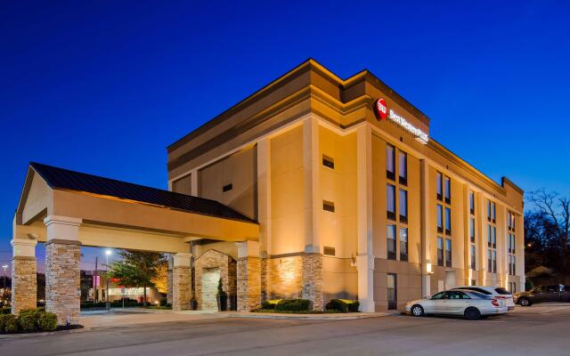 Best Western Plus Belle Meade Inn & Suites