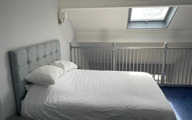 The Littleover Lodge Hotel