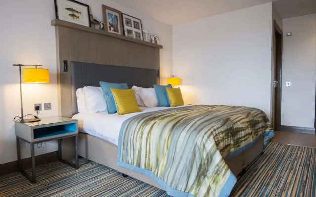 The Waterside Hotel