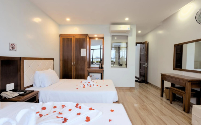 Dana Sailing Hotel – Guest Rooms – Da Nang
