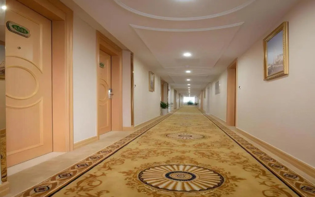 GreenTree Inn Guangdong Shenzhen Dongmen Business Hotel