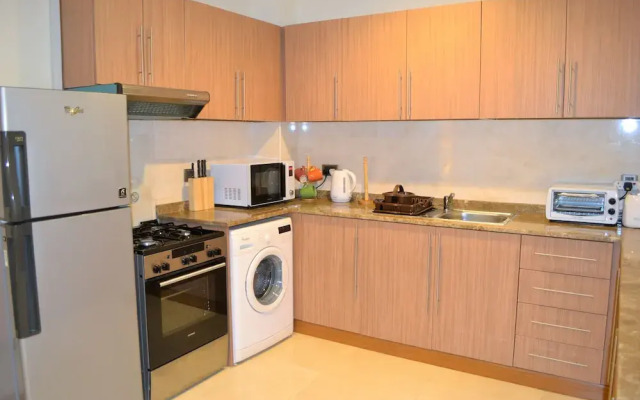 Stylish 1BR near MOE - MRD