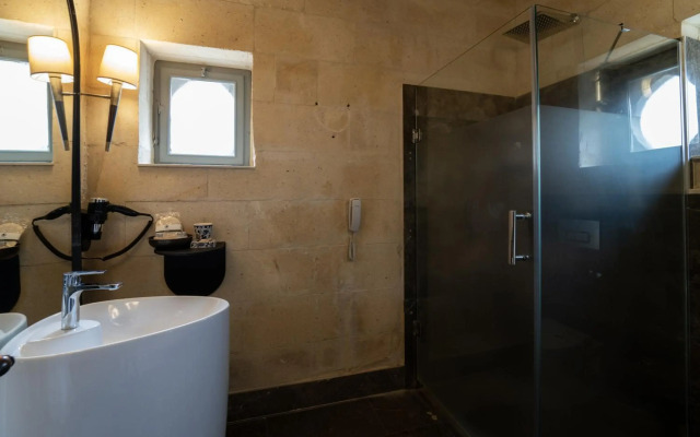 Artemis Cave Suites - Adults Only
