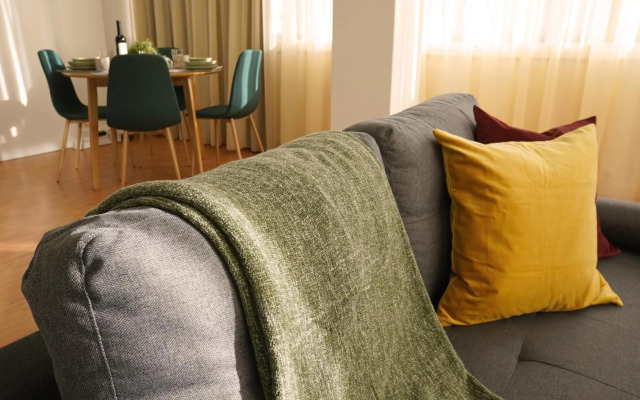 RYAMEN apartment A @ Trindade