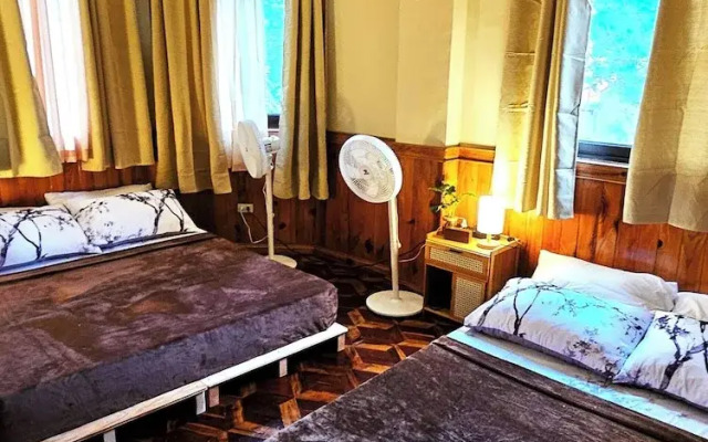 Vacation House Camp 7 Baguio Transient 6BR