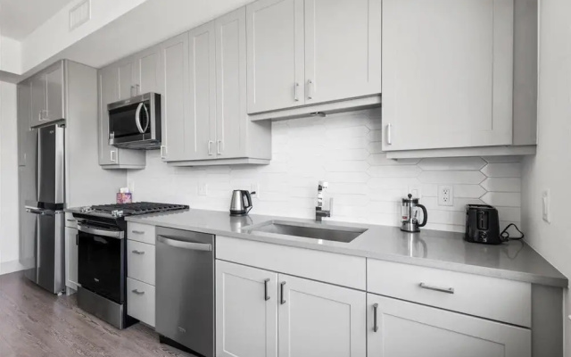 Heart of Austin Suites
