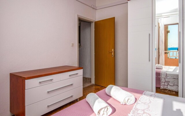 Amazing Apartment in Igrane With 2 Bedrooms and Wifi