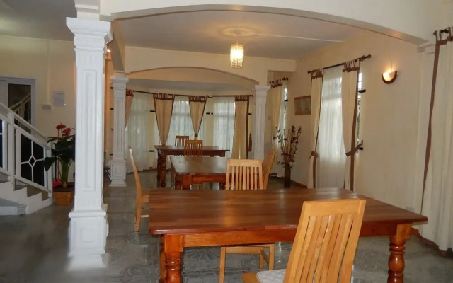 La Mirage Residence Guest house