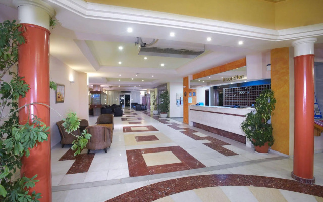 Portes Beach Hotel