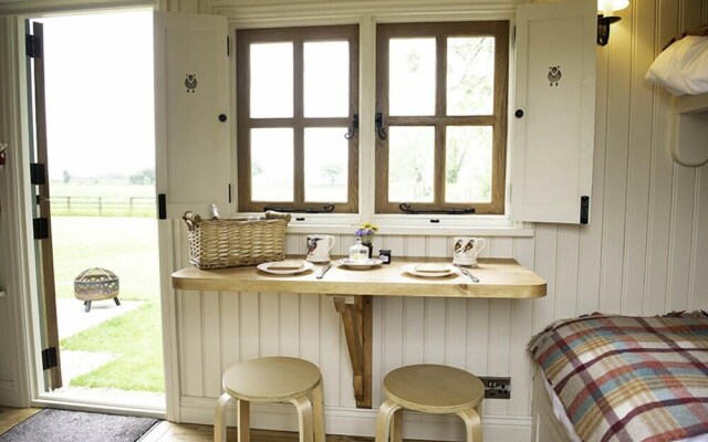 Morndyke Shepherds' Huts