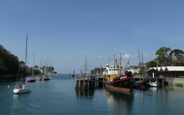 Duplex apartment in a prime seafront location, Treboul, Douarnenez
