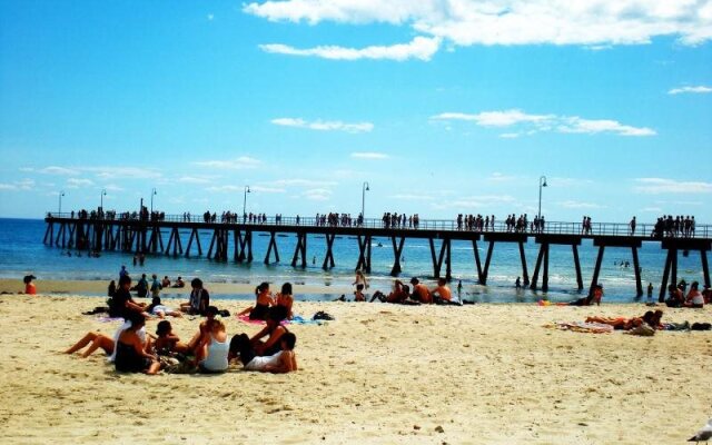 Glenelg Pacific Apartments