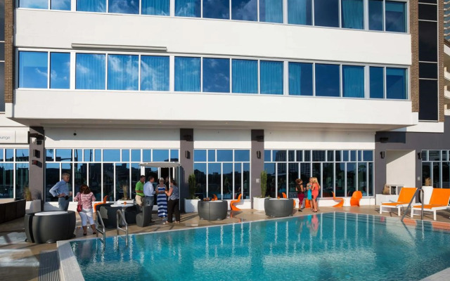 Aloft Tampa Downtown