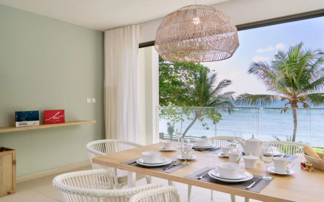 Les Estivales Beachfront Suites & Penthouses by LOV