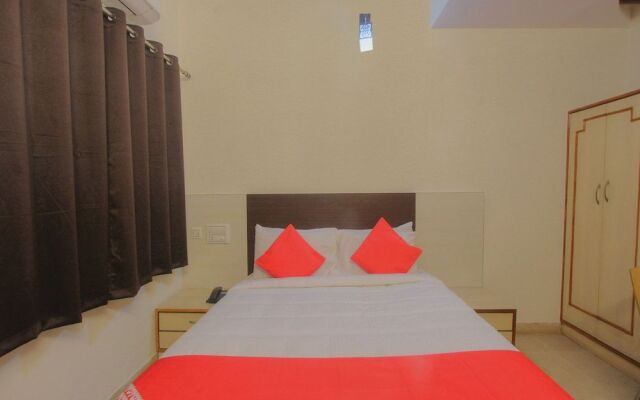 OYO Flagship 16107 SR Royal